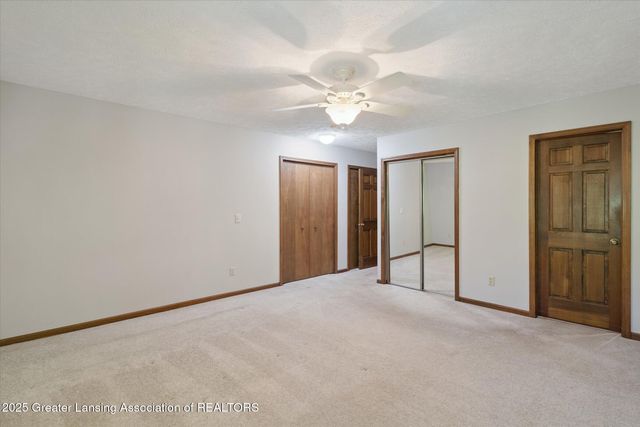 12931 Oneida Woods Trail, Grand Ledge, MI 48837