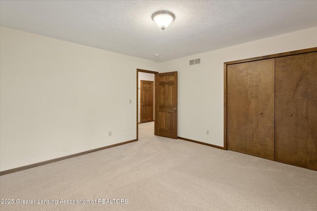 12931 Oneida Woods Trail, Grand Ledge, MI 48837