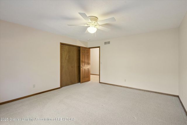 12931 Oneida Woods Trail, Grand Ledge, MI 48837