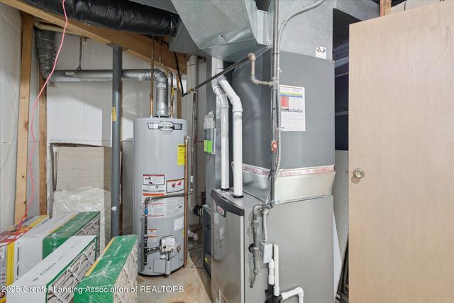 12931 Oneida Woods Trail, Grand Ledge, MI 48837