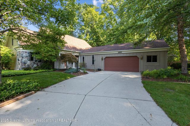 12931 Oneida Woods Trail, Grand Ledge, MI 48837