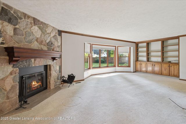 12931 Oneida Woods Trail, Grand Ledge, MI 48837