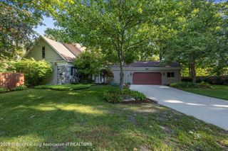 12931 Oneida Woods Trail, Grand Ledge, MI 48837