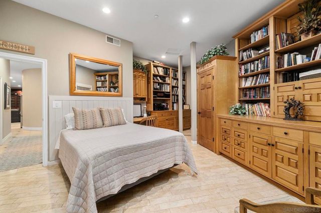 2270 Summit Drive, Escondido, CA 92025