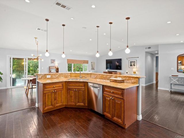 6218 Snowbond Street, San Diego, CA 92120