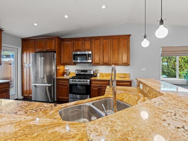 6218 Snowbond Street, San Diego, CA 92120