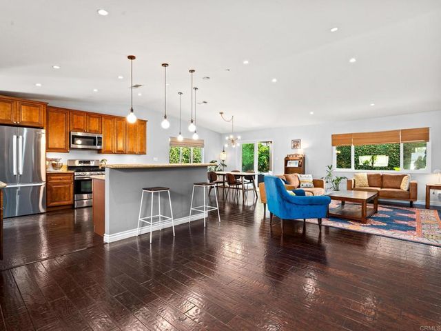 6218 Snowbond Street, San Diego, CA 92120