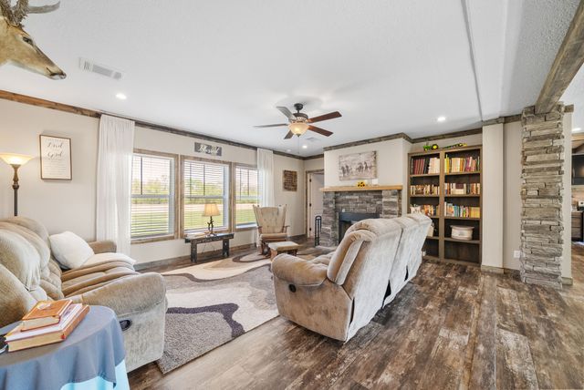 164 Meredith Ln, Guthrie, KY 42234