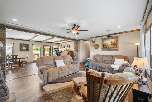 164 Meredith Ln, Guthrie, KY 42234