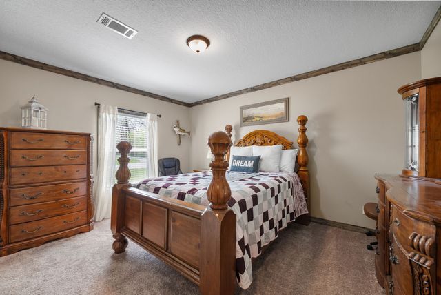 164 Meredith Ln, Guthrie, KY 42234