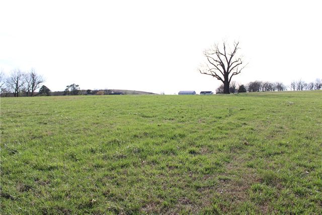 2176 Northern Trace Way, Tontitown, AR 72762