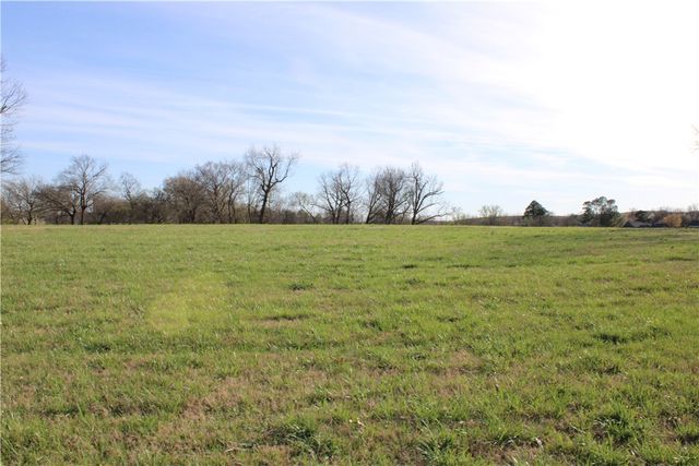 2176 Northern Trace Way, Tontitown, AR 72762