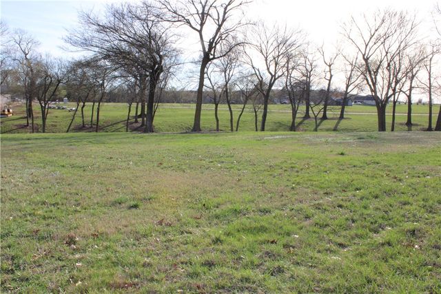 2176 Northern Trace Way, Tontitown, AR 72762