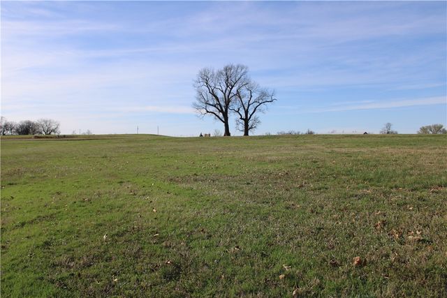 2176 Northern Trace Way, Tontitown, AR 72762