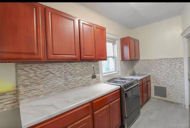 1643 Lurting Avenue, Bronx, NY 10461