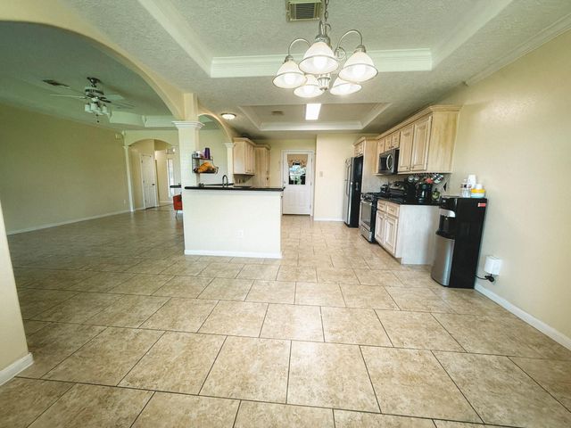 1102 N Shepherd Drive, Baytown, TX 77520