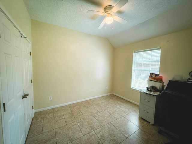 1102 N Shepherd Drive, Baytown, TX 77520