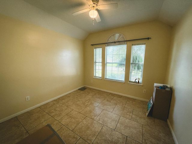 1102 N Shepherd Drive, Baytown, TX 77520