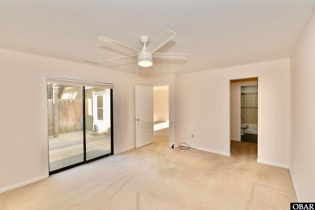 Image 13 of property listing at 2406 Neptune Way, Kitty Hawk, NC 27949