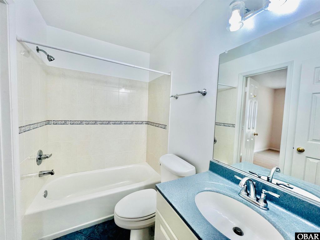 Image 26 of property listing at 2406 Neptune Way, Kitty Hawk, NC 27949