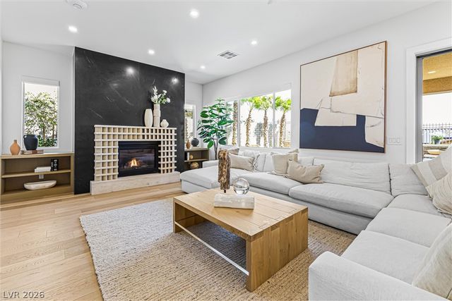 472 Bosco Di Fiore Street, Las Vegas, NV 89138