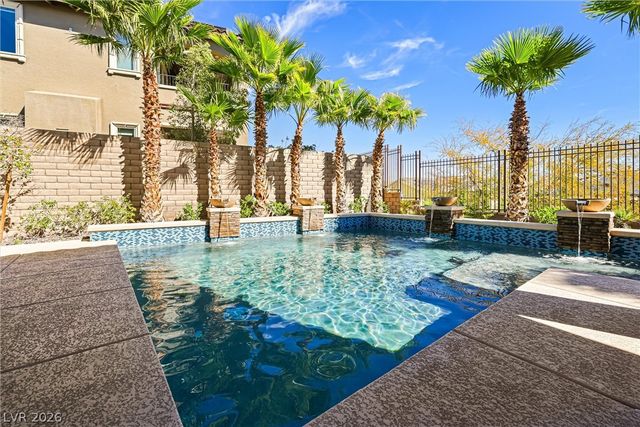 472 Bosco Di Fiore Street, Las Vegas, NV 89138