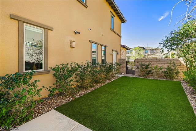 472 Bosco Di Fiore Street, Las Vegas, NV 89138