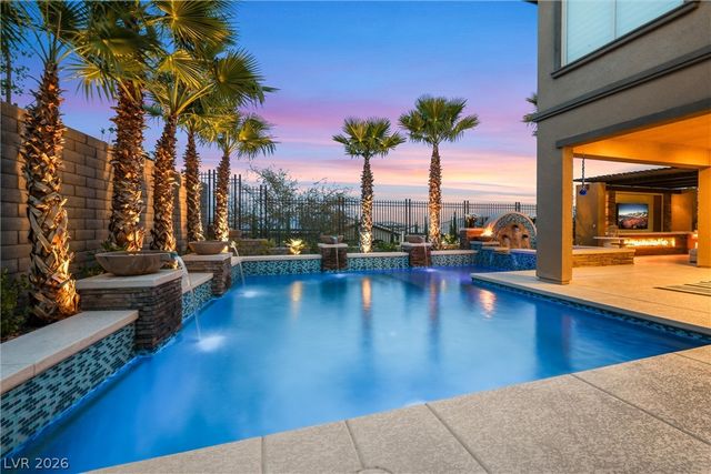 472 Bosco Di Fiore Street, Las Vegas, NV 89138