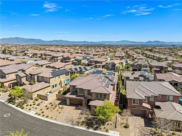 472 Bosco Di Fiore Street, Las Vegas, NV 89138