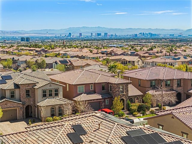 472 Bosco Di Fiore Street, Las Vegas, NV 89138