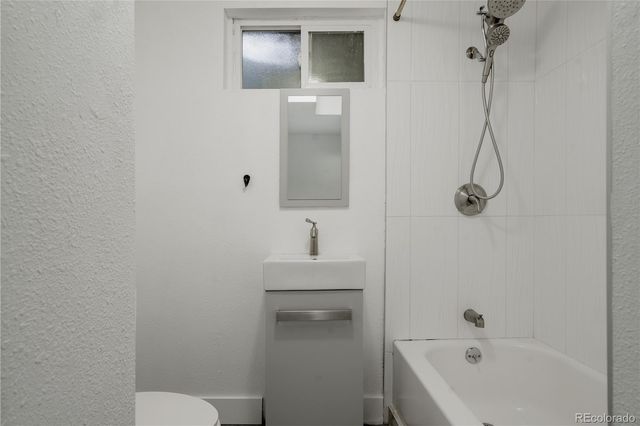 563 Jamaica Street, Aurora, CO 80010