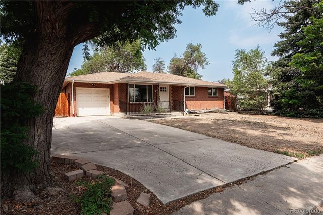 563 Jamaica Street, Aurora, CO 80010
