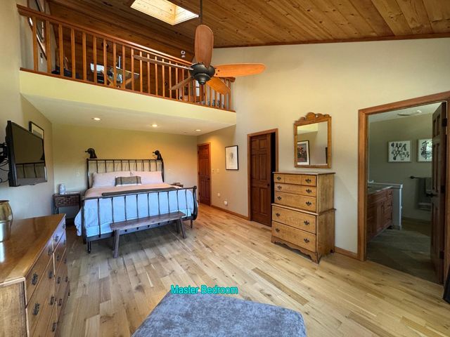 20378 Black Road, Los Gatos, CA 95033