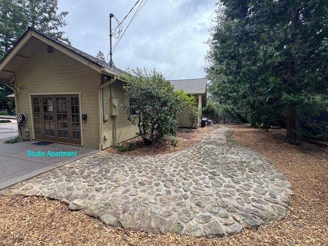 20378 Black Road, Los Gatos, CA 95033