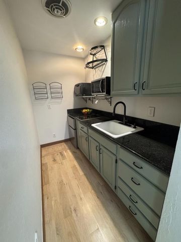 20378 Black Road, Los Gatos, CA 95033