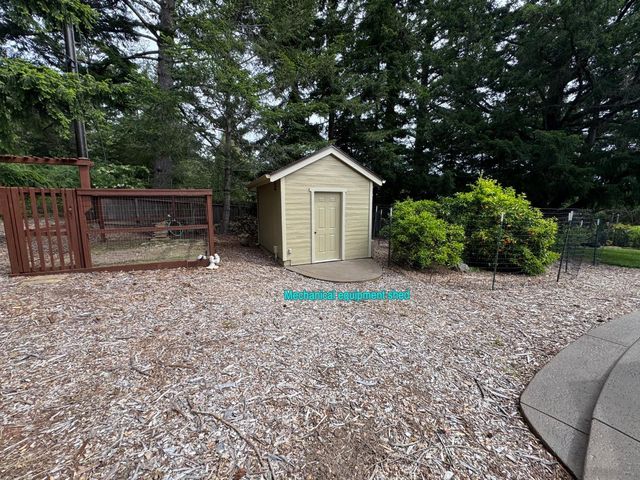 20378 Black Road, Los Gatos, CA 95033