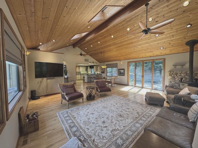 20378 Black Road, Los Gatos, CA 95033