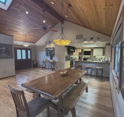 20378 Black Road, Los Gatos, CA 95033