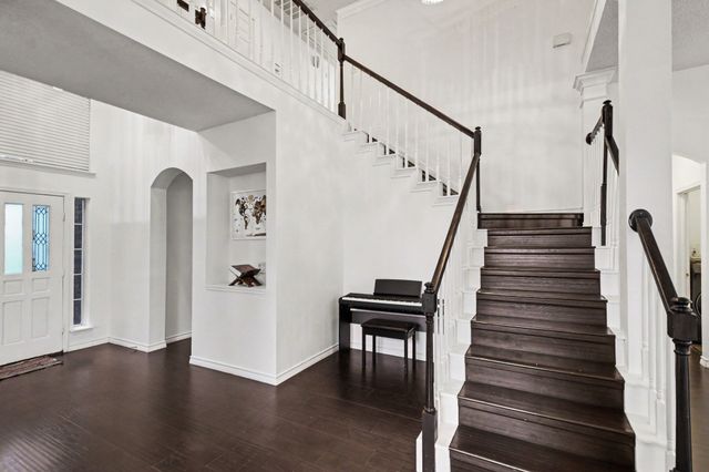 7004 Hillview Drive, Plano, TX 75025