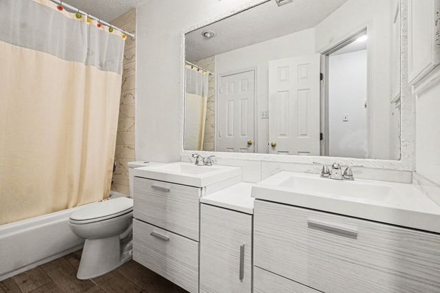 7004 Hillview Drive, Plano, TX 75025