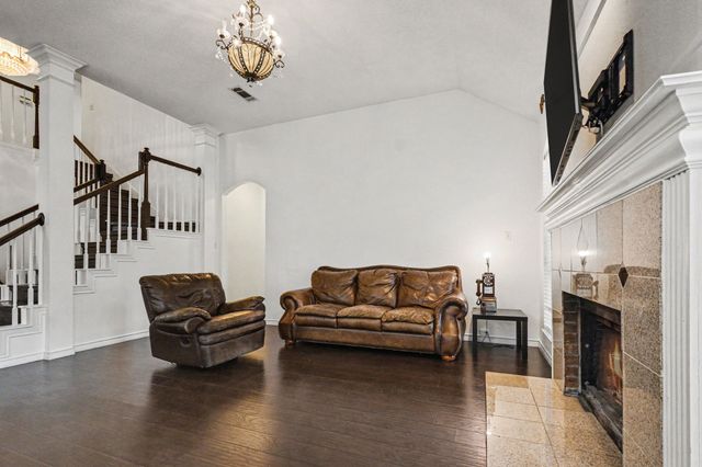 7004 Hillview Drive, Plano, TX 75025