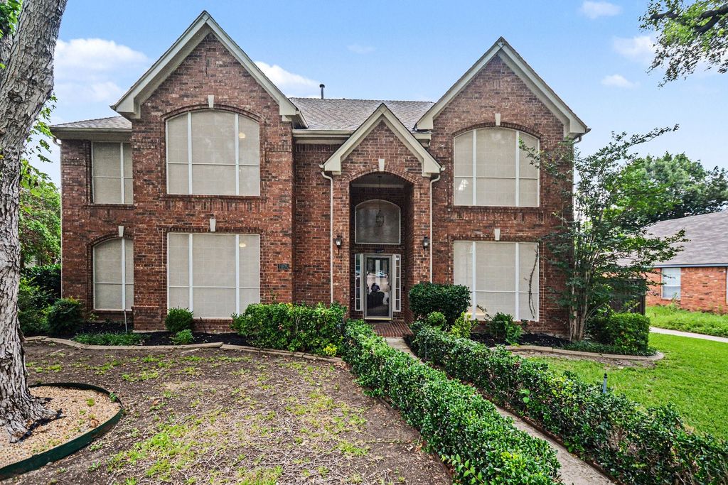 7004 Hillview Drive, Plano, TX 75025