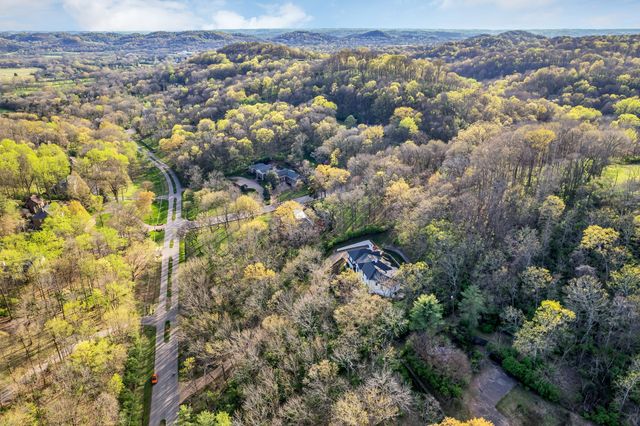 4369 Chickering Ln, Nashville, TN 37215
