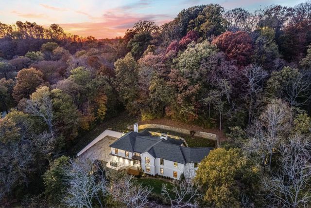 4369 Chickering Ln, Nashville, TN 37215