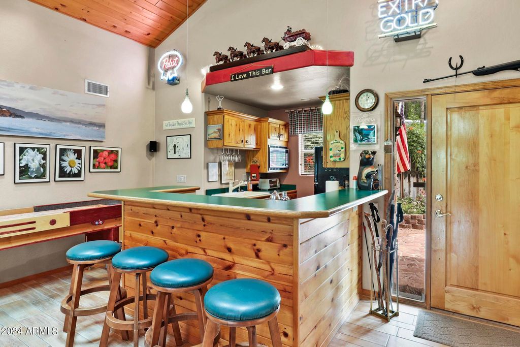Image 14 of property listing at 4678 N BEAR FLAT Road, Payson, AZ 85541