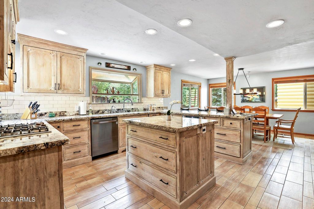 Image 16 of property listing at 4678 N BEAR FLAT Road, Payson, AZ 85541