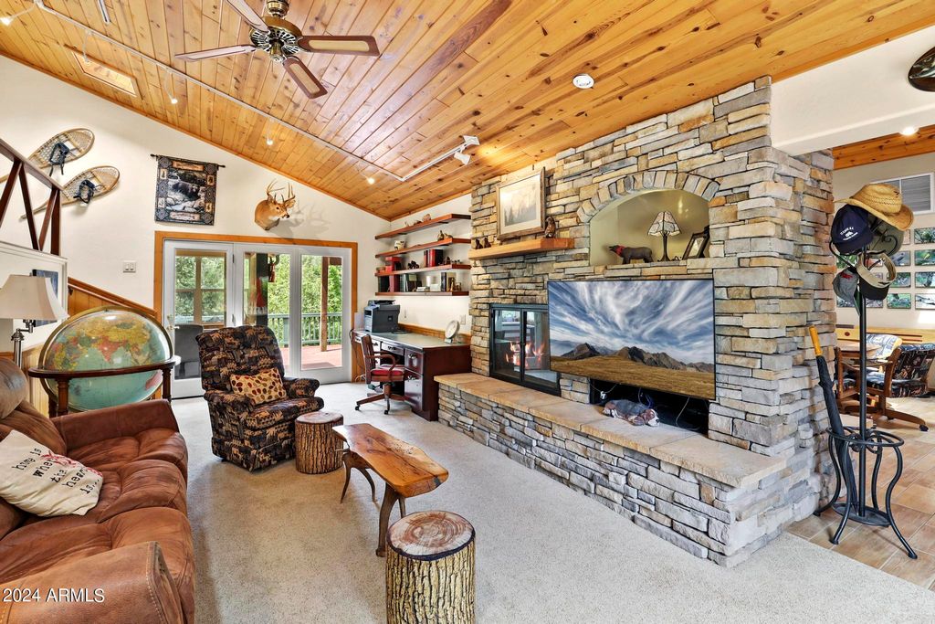 Image 6 of property listing at 4678 N BEAR FLAT Road, Payson, AZ 85541
