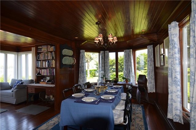 23 Avenue B, Jamestown, RI 02835