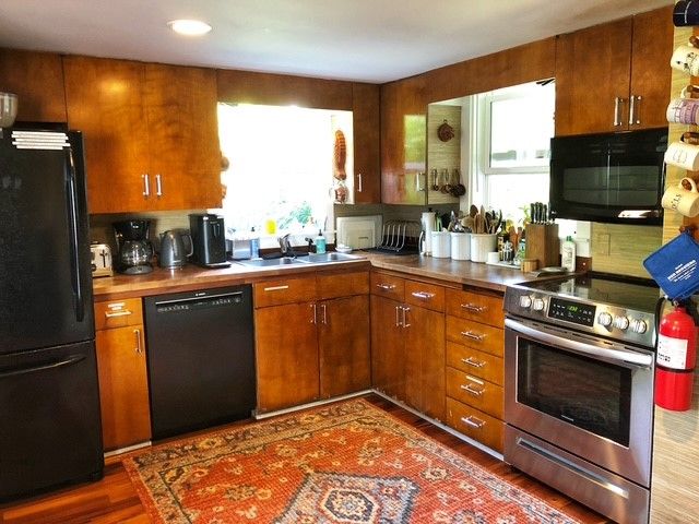 23 Avenue B, Jamestown, RI 02835
