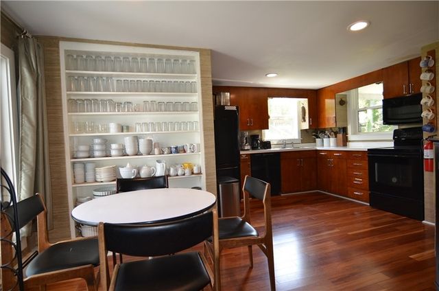 23 Avenue B, Jamestown, RI 02835
